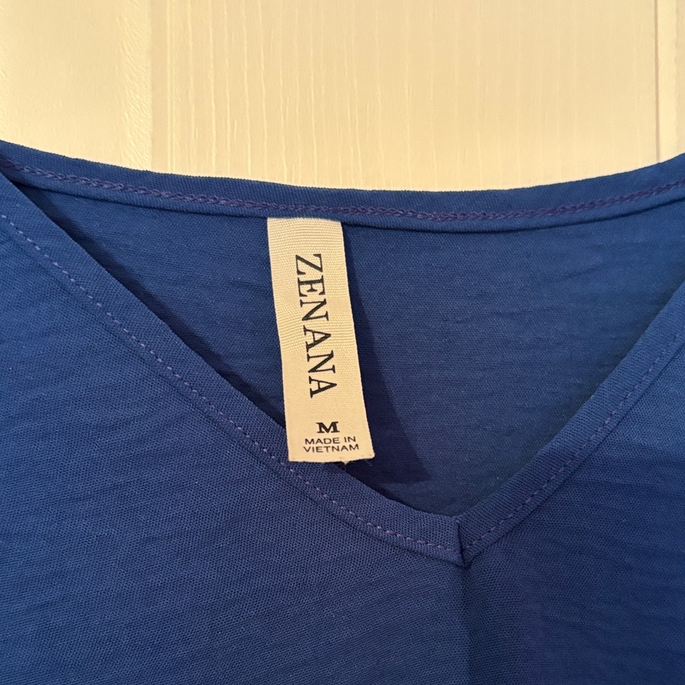 Zenana Outfitters Navy V-Neck Blouse - Picture 2 of 2